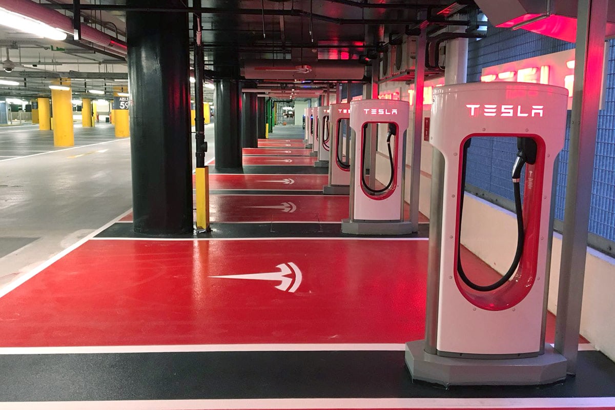 teslaparkingbayscharging Deckmaster